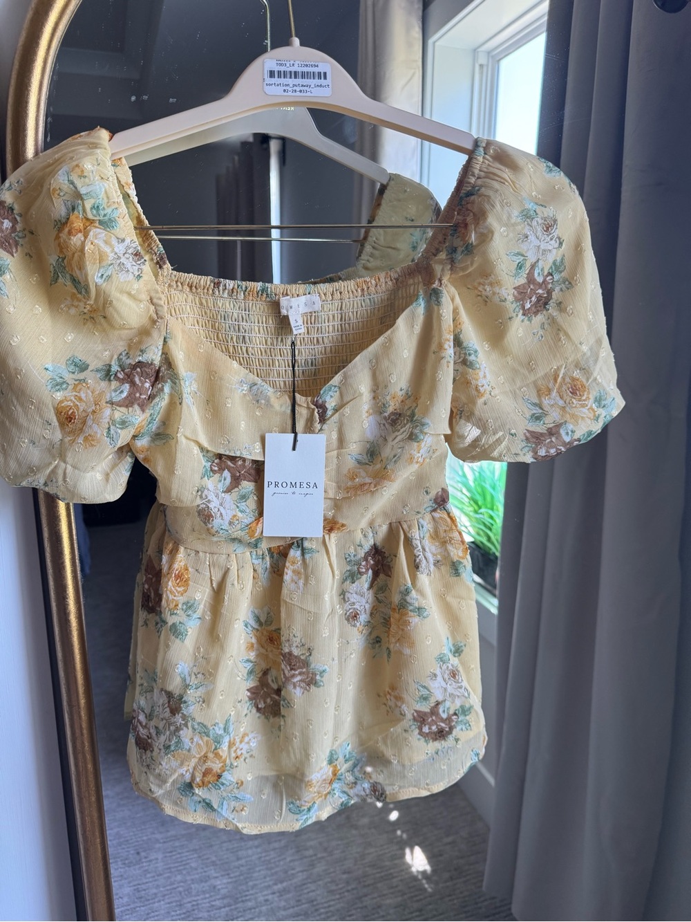 Promesa Soft Yellow Floral Puff-Sleeve Peplum Blouse